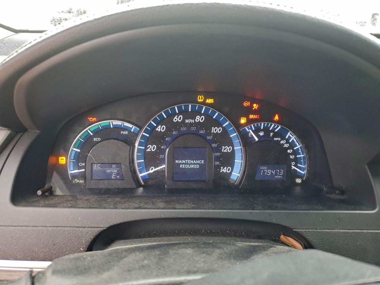 2013 TOYOTA CAMRY HYBRID photo 17