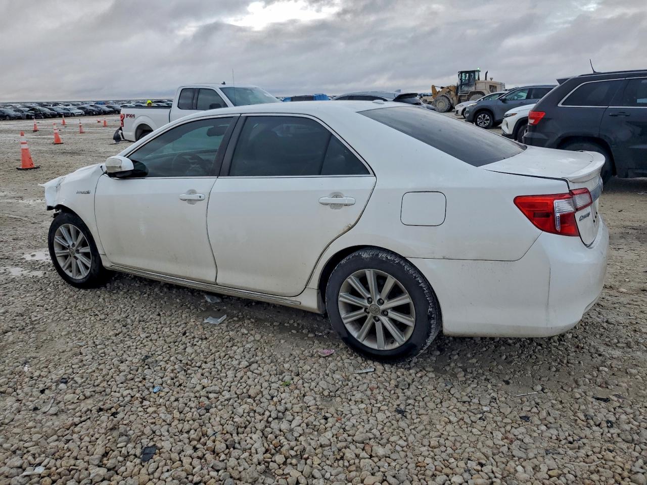 2013 TOYOTA CAMRY HYBRID photo 3