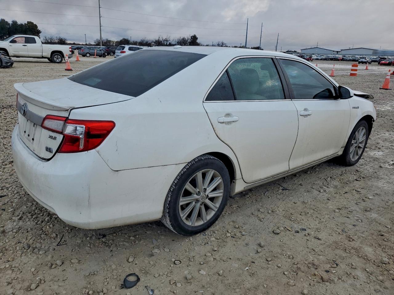 2013 TOYOTA CAMRY HYBRID photo 5