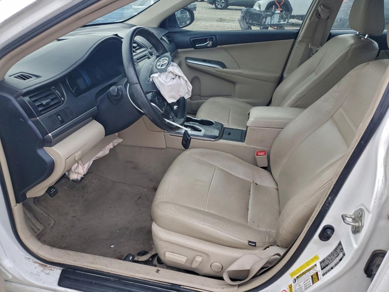 2013 TOYOTA CAMRY HYBRID photo 13