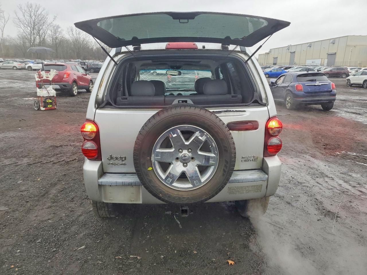 2005 JEEP LIBERTY LIMITED photo 16