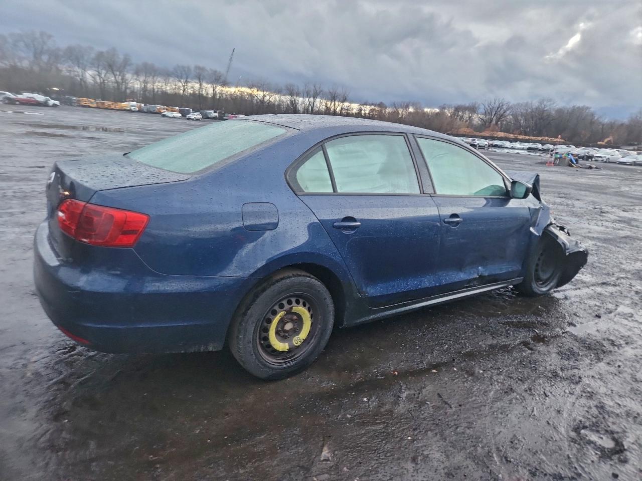 2013 VOLKSWAGEN JETTA BASE photo 5