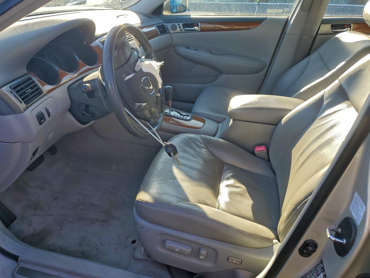 2005 LEXUS ES 330 photo 13