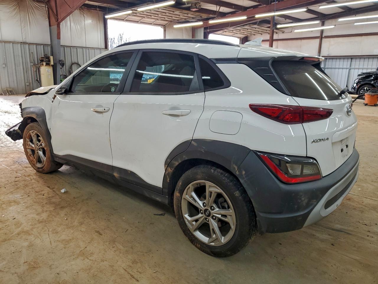 2022 HYUNDAI KONA SEL photo 2
