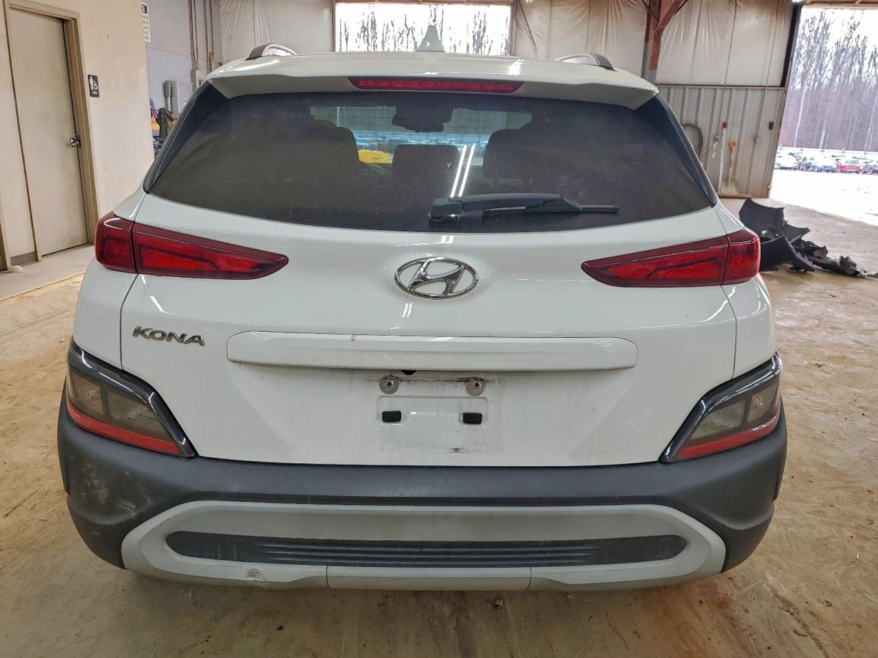 2022 HYUNDAI KONA SEL photo 6