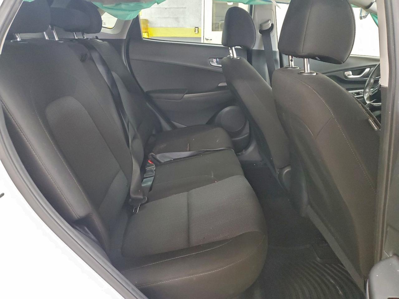 2022 HYUNDAI KONA SEL photo 11
