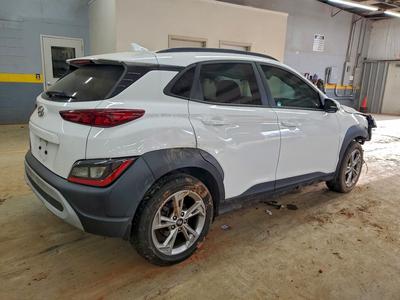 2022 HYUNDAI KONA SEL photo 3