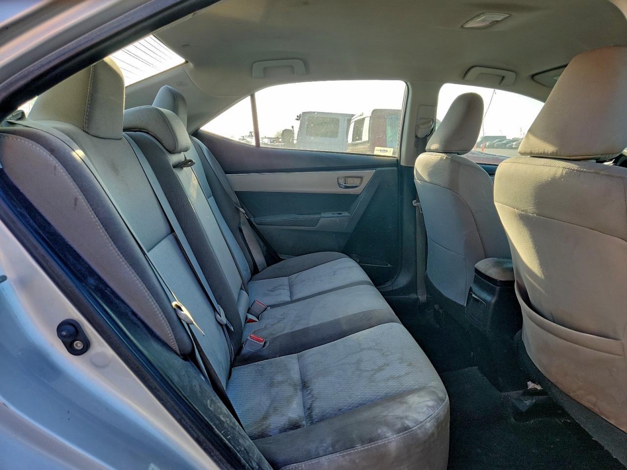 2017 TOYOTA COROLLA L photo 10