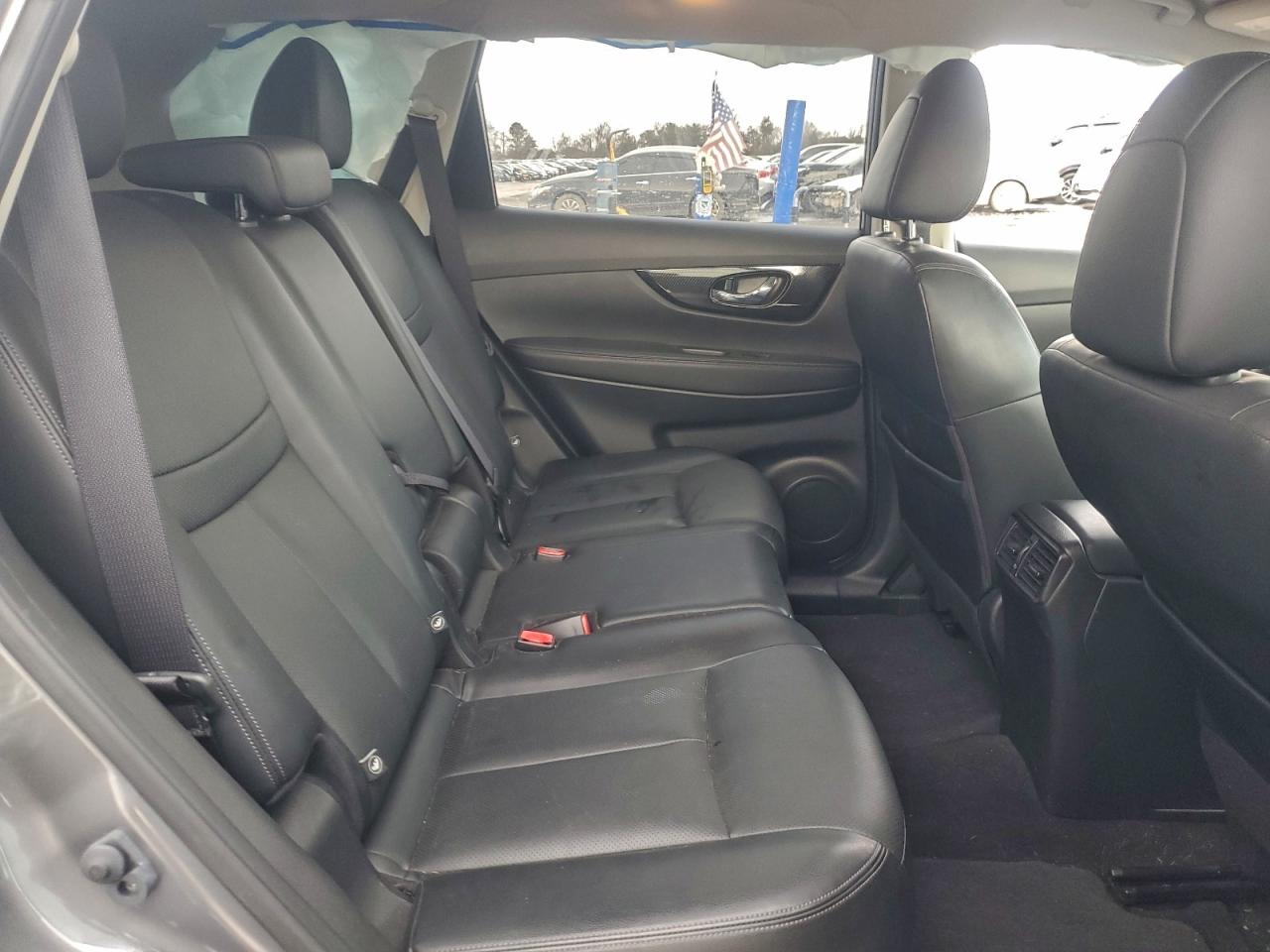 2018 NISSAN ROGUE S photo 11