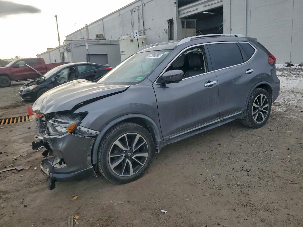 2018 NISSAN ROGUE