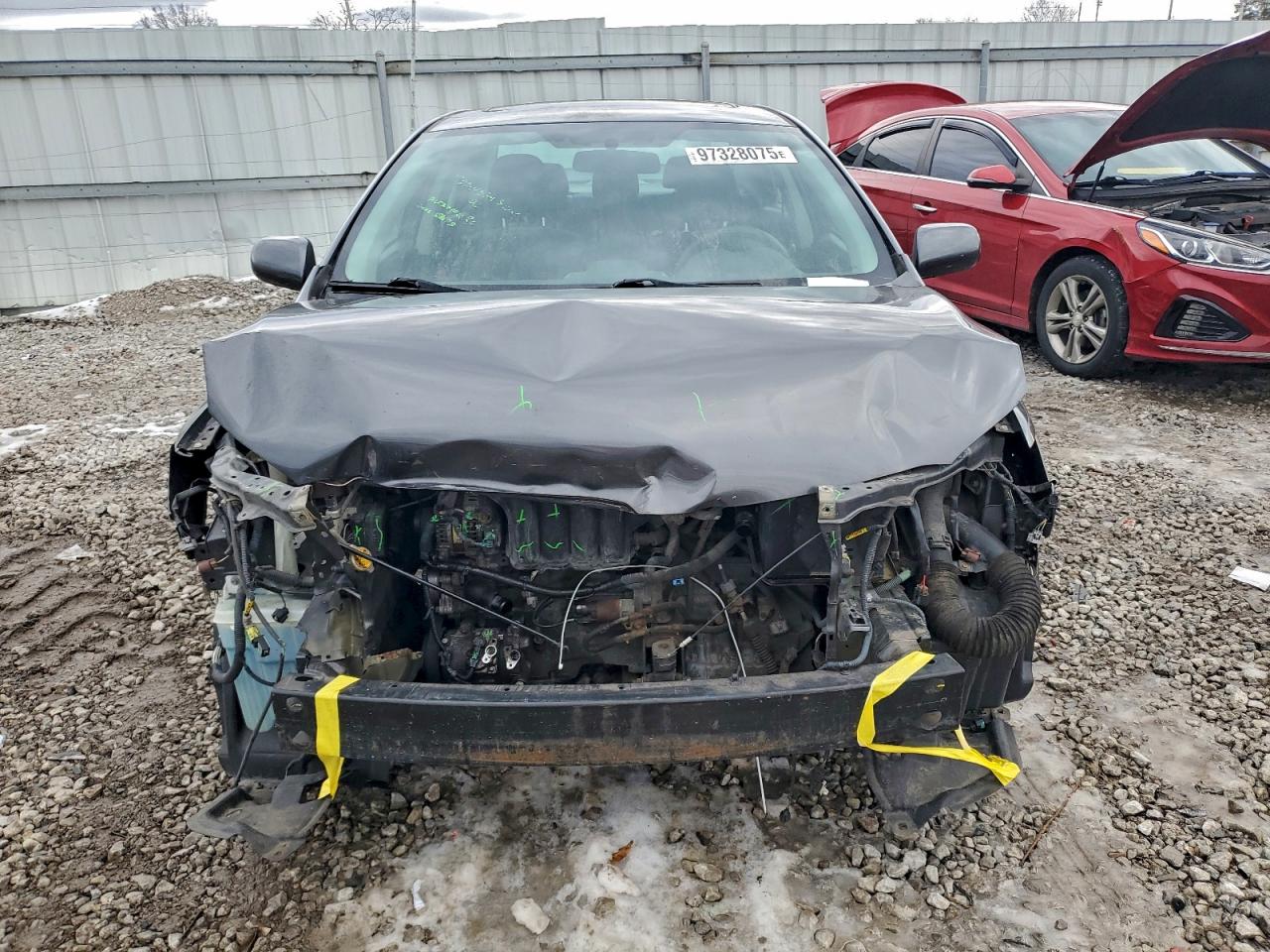 2013 TOYOTA COROLLA BASE photo 5