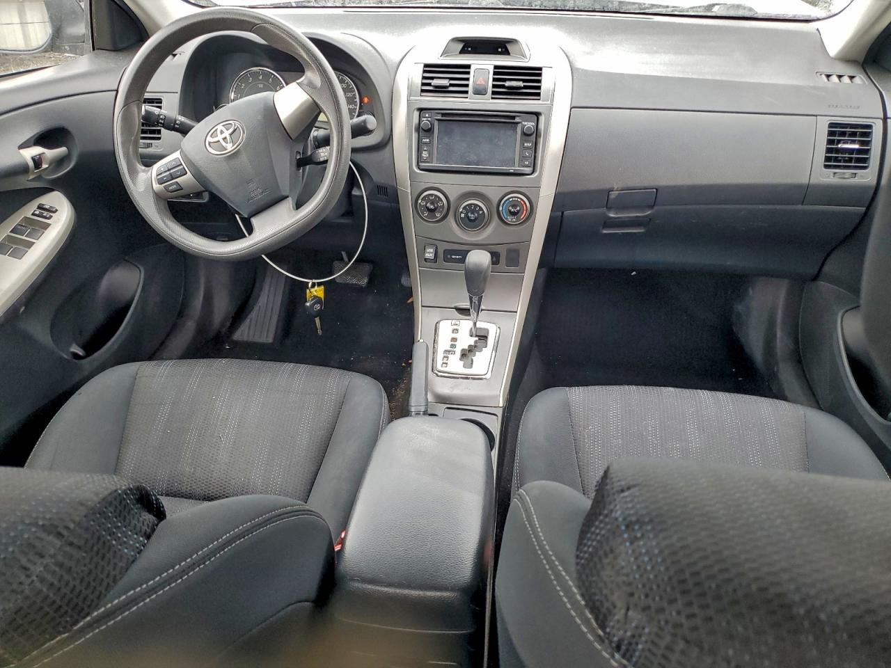 2013 TOYOTA COROLLA BASE photo 8
