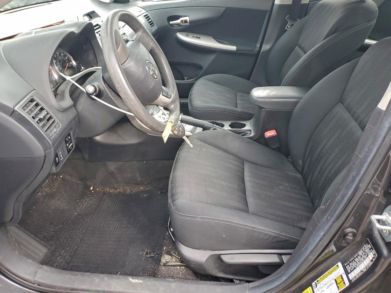2013 TOYOTA COROLLA BASE photo 7