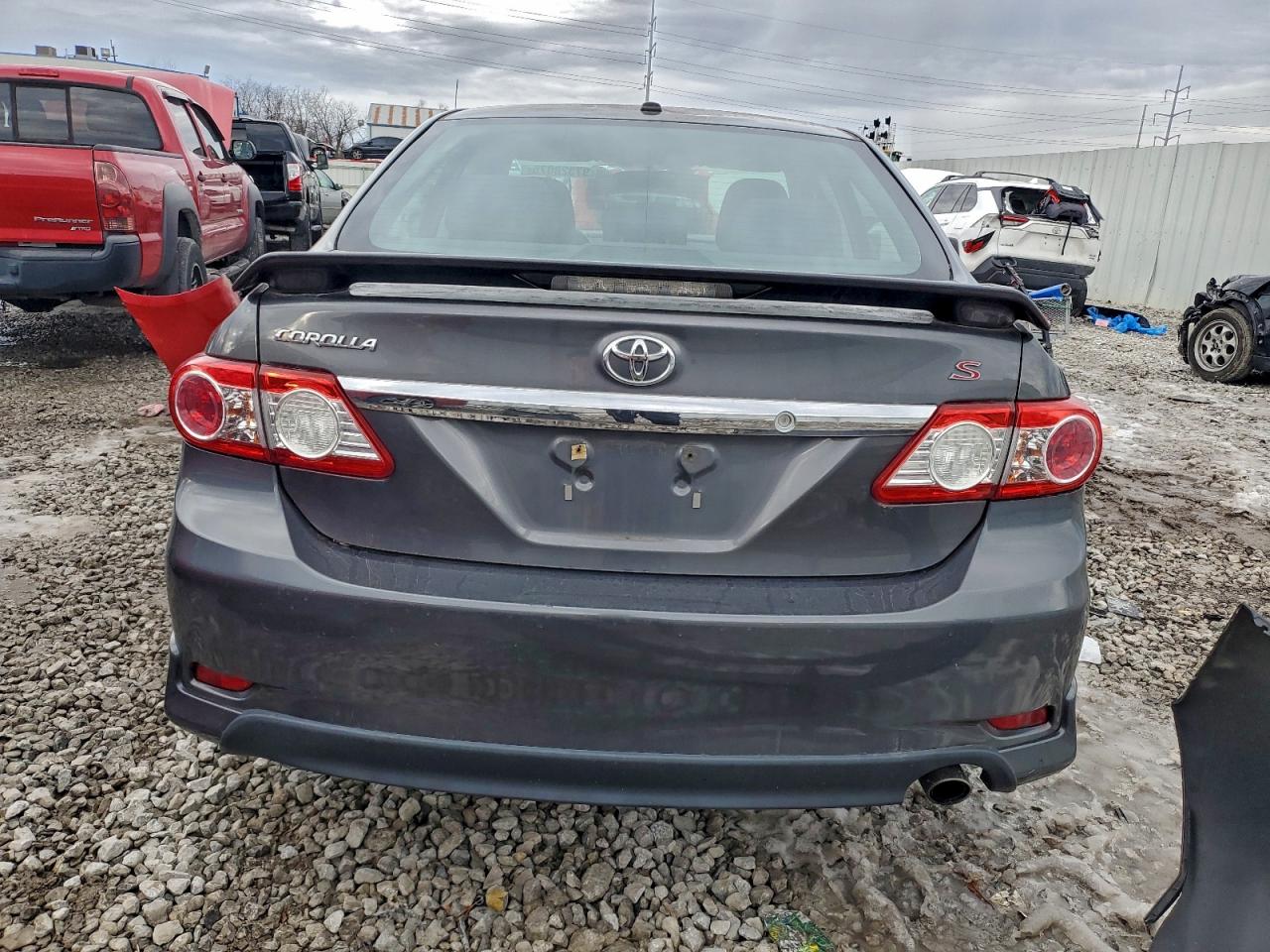 2013 TOYOTA COROLLA BASE photo 6