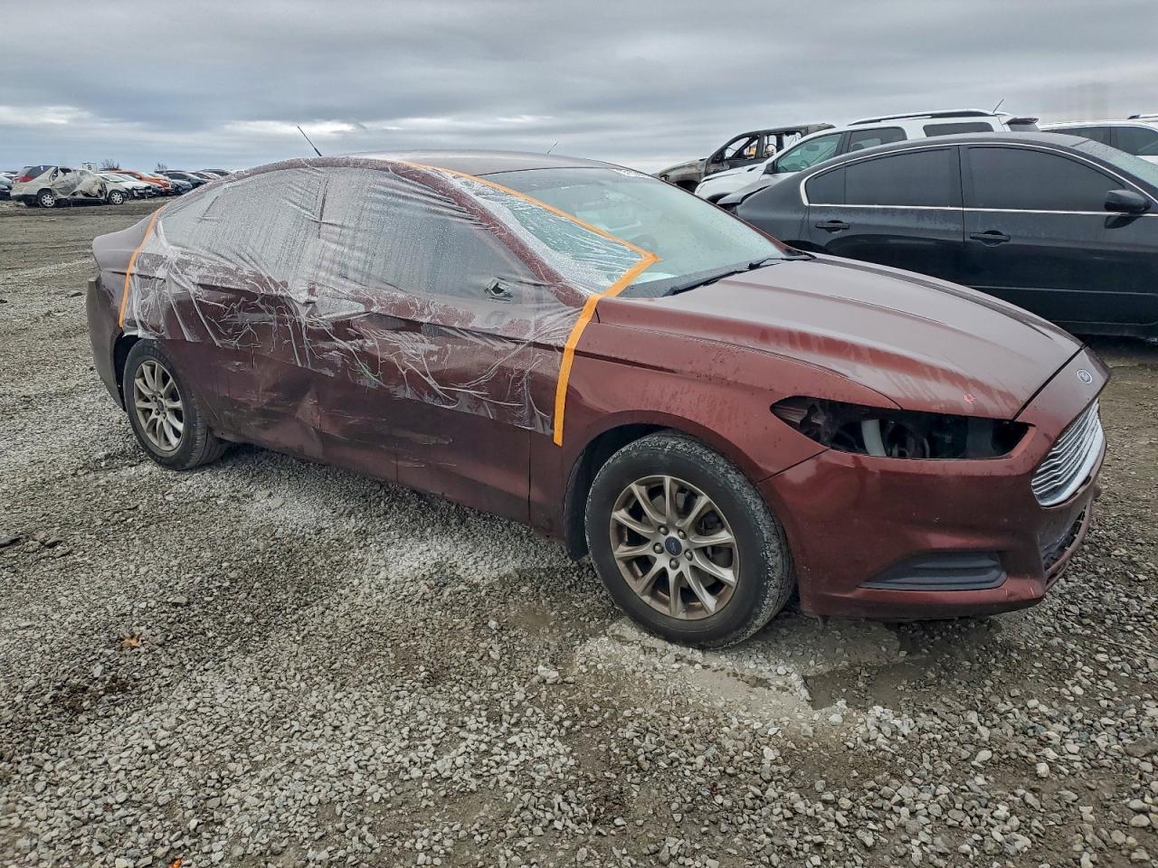 2016 FORD FUSION S photo 4
