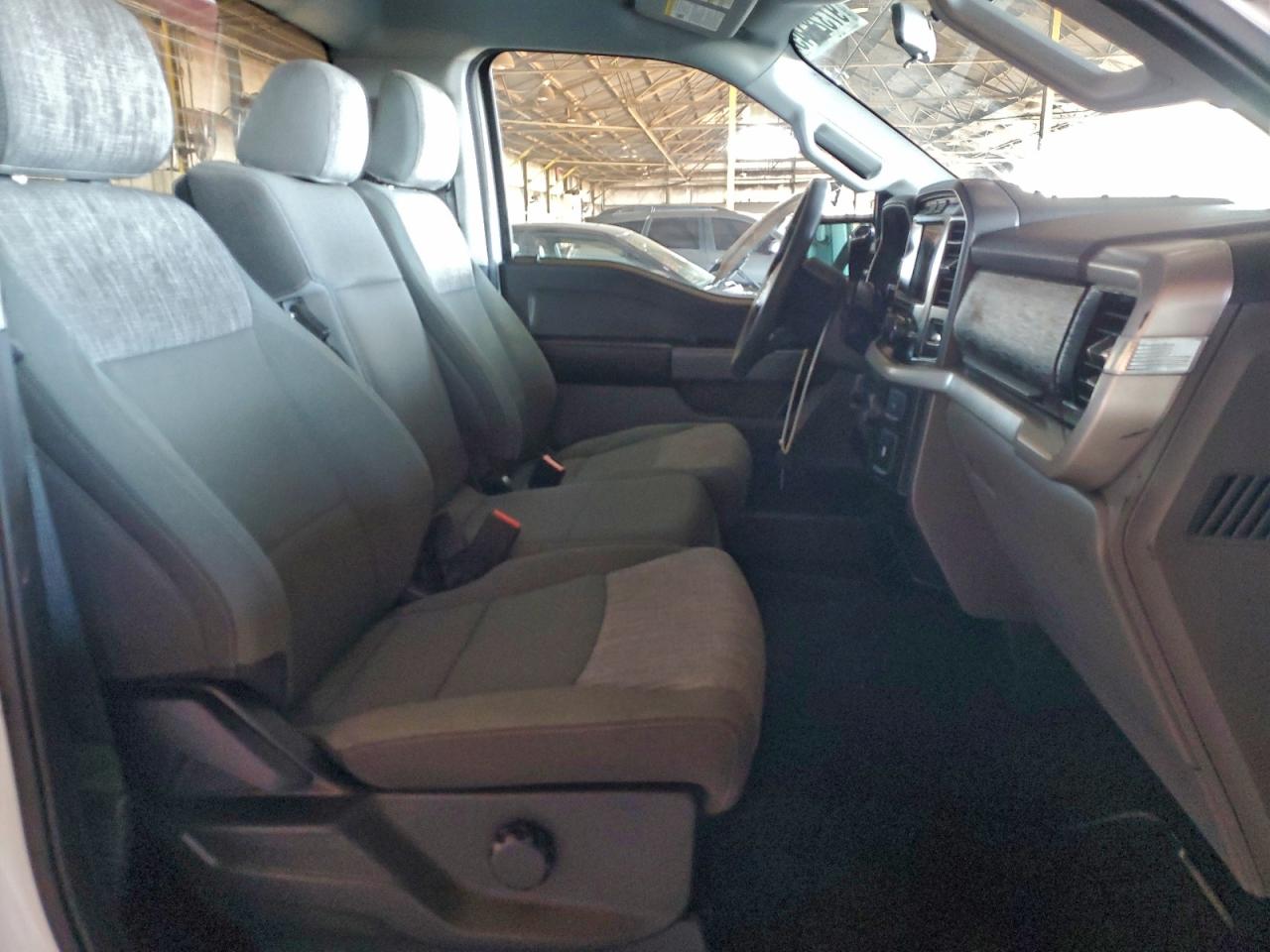 2023 FORD F150 photo 19