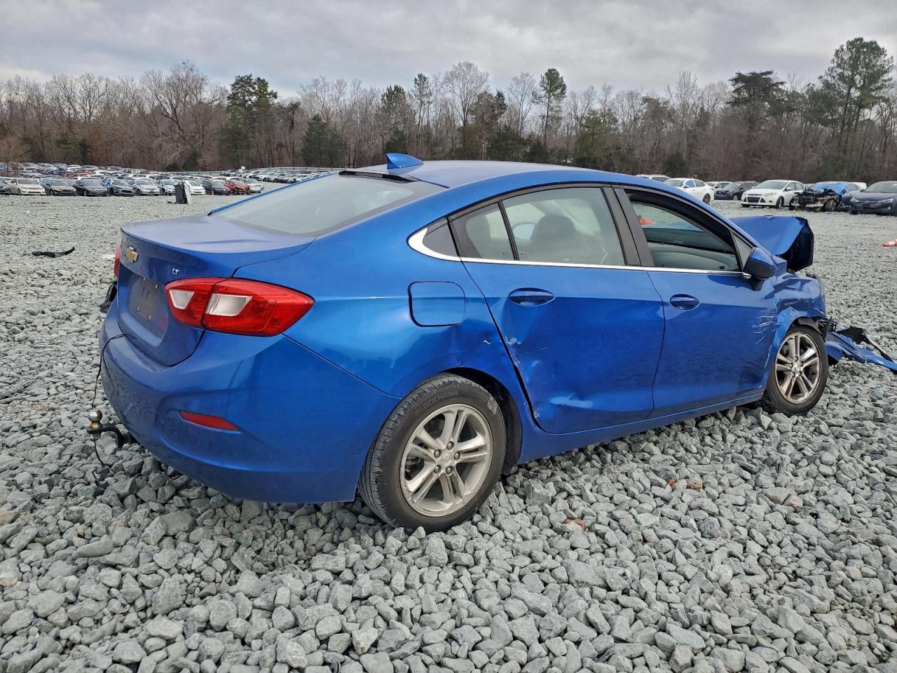 2016 CHEVROLET CRUZE LT photo 3
