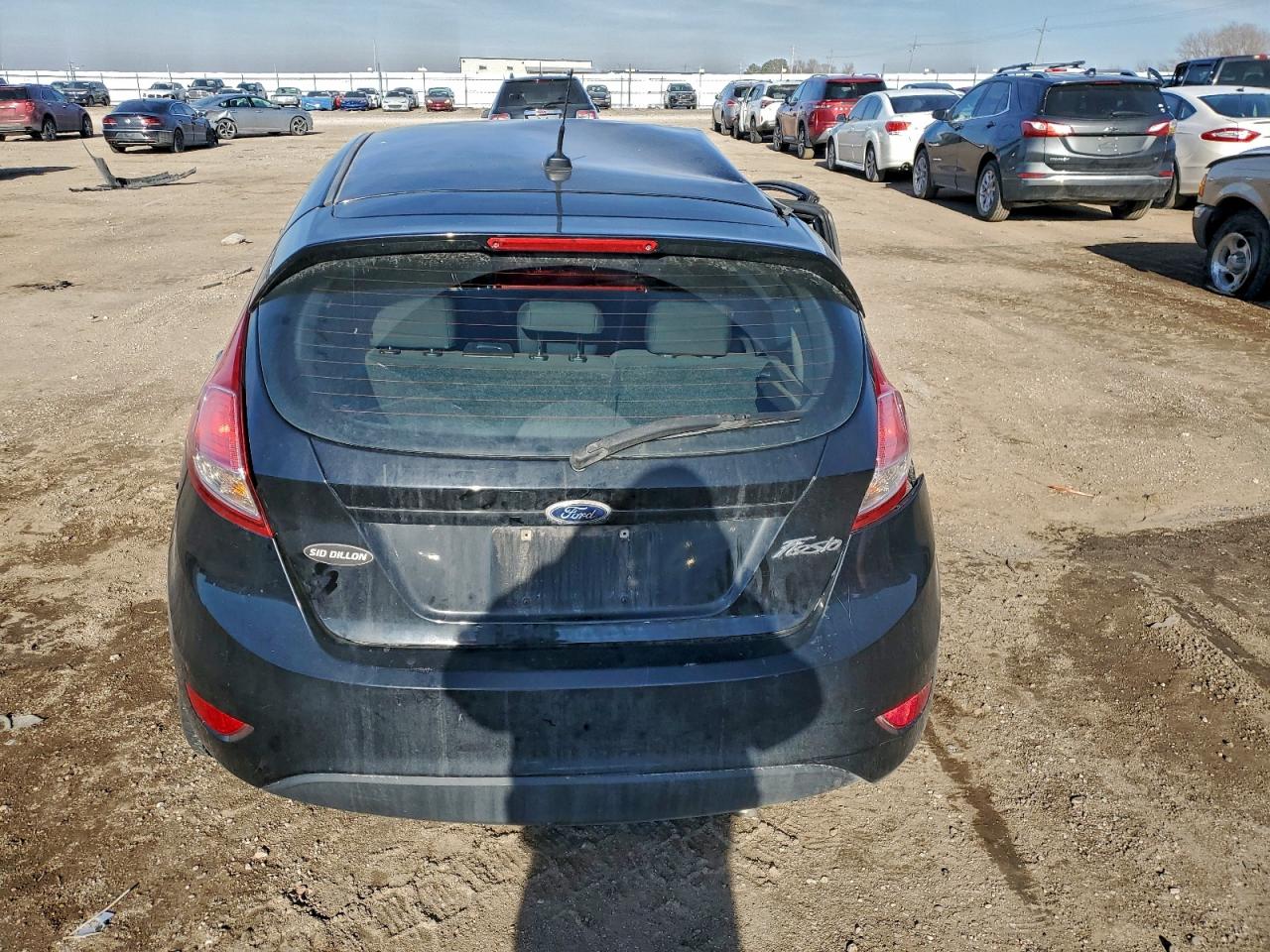 2016 FORD FIESTA S photo 6