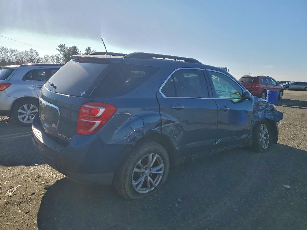 2016 CHEVROLET EQUINOX LT photo 3