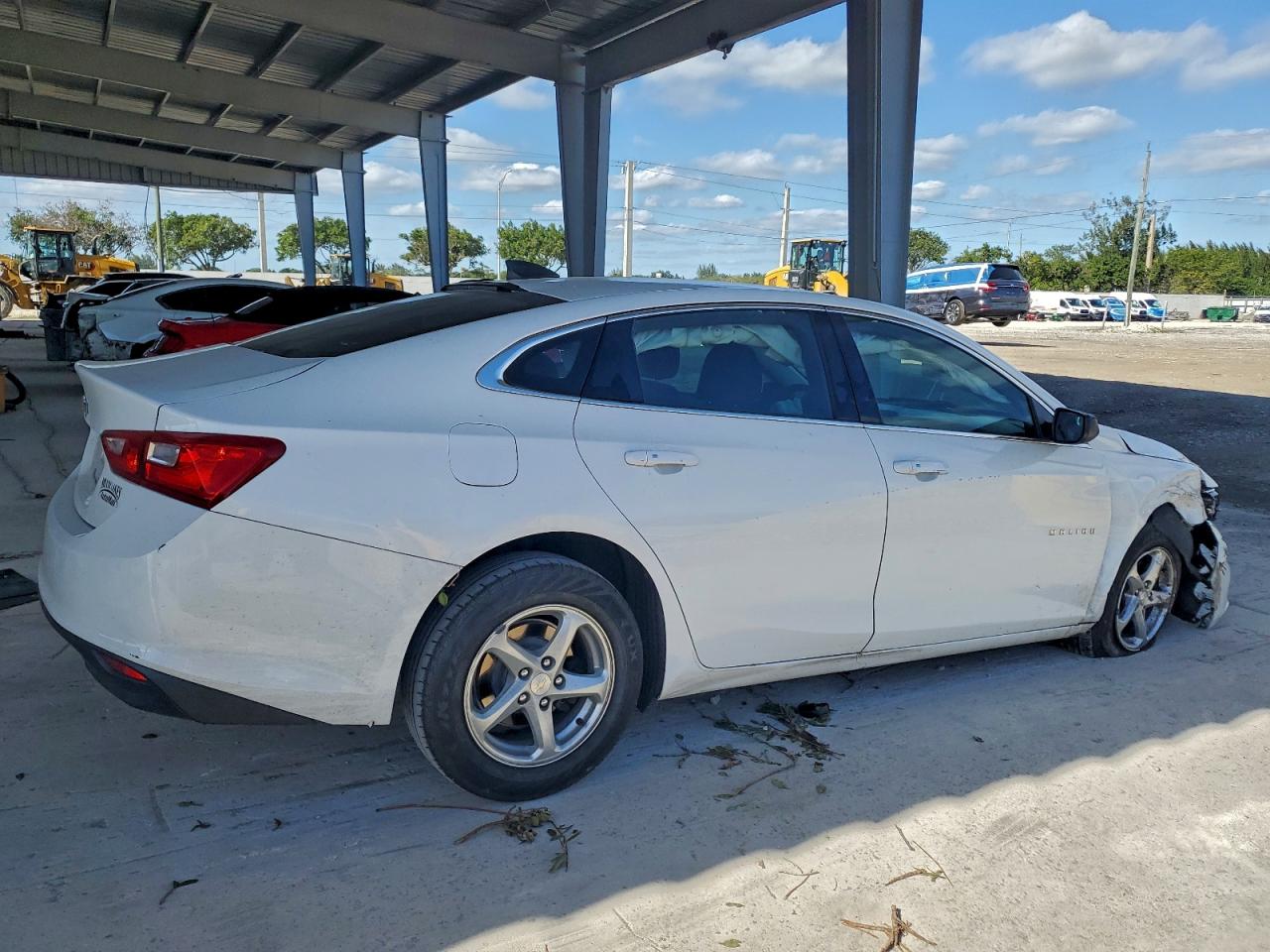 2018 CHEVROLET MALIBU LS photo 5