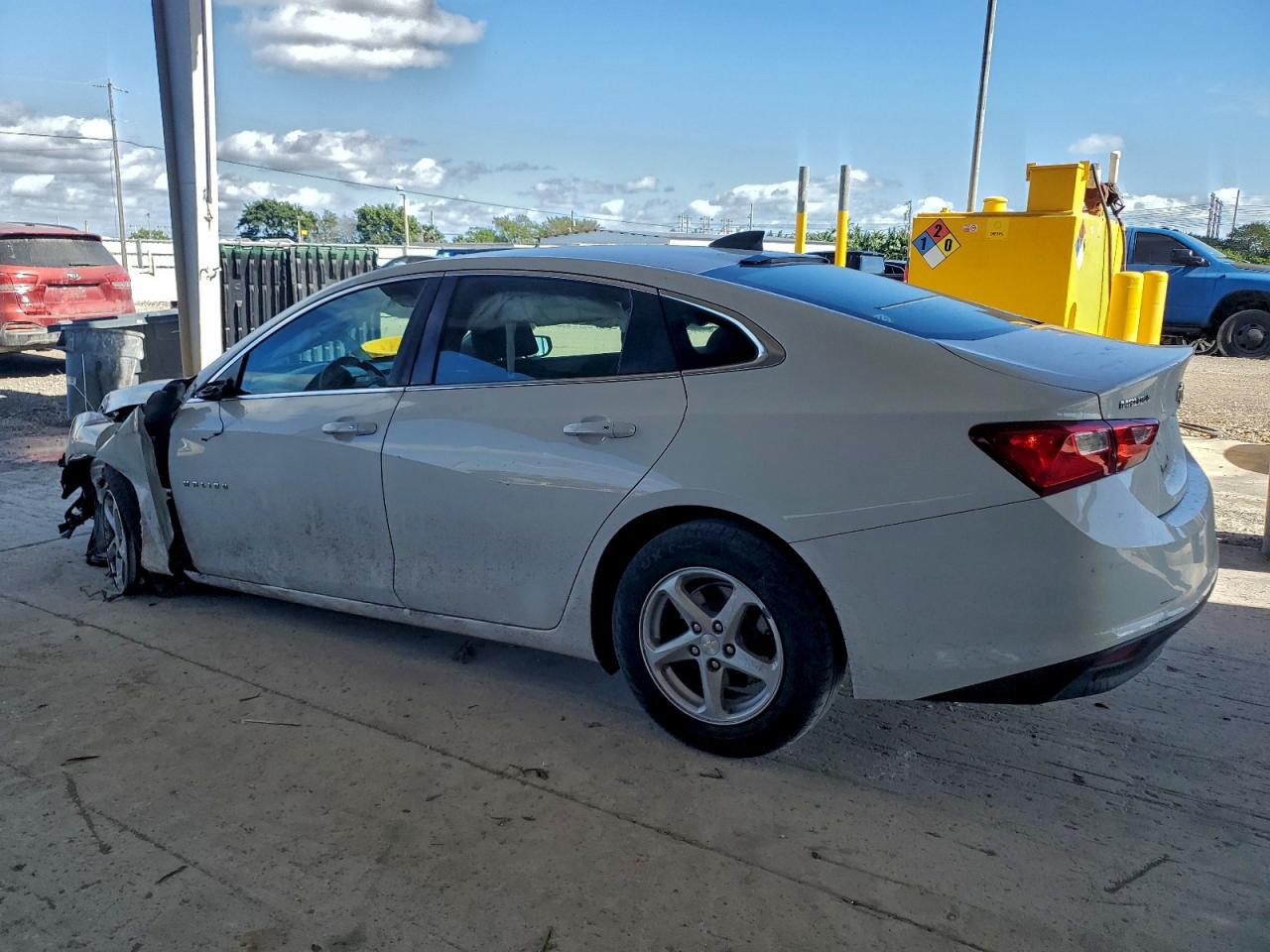 2018 CHEVROLET MALIBU LS photo 3