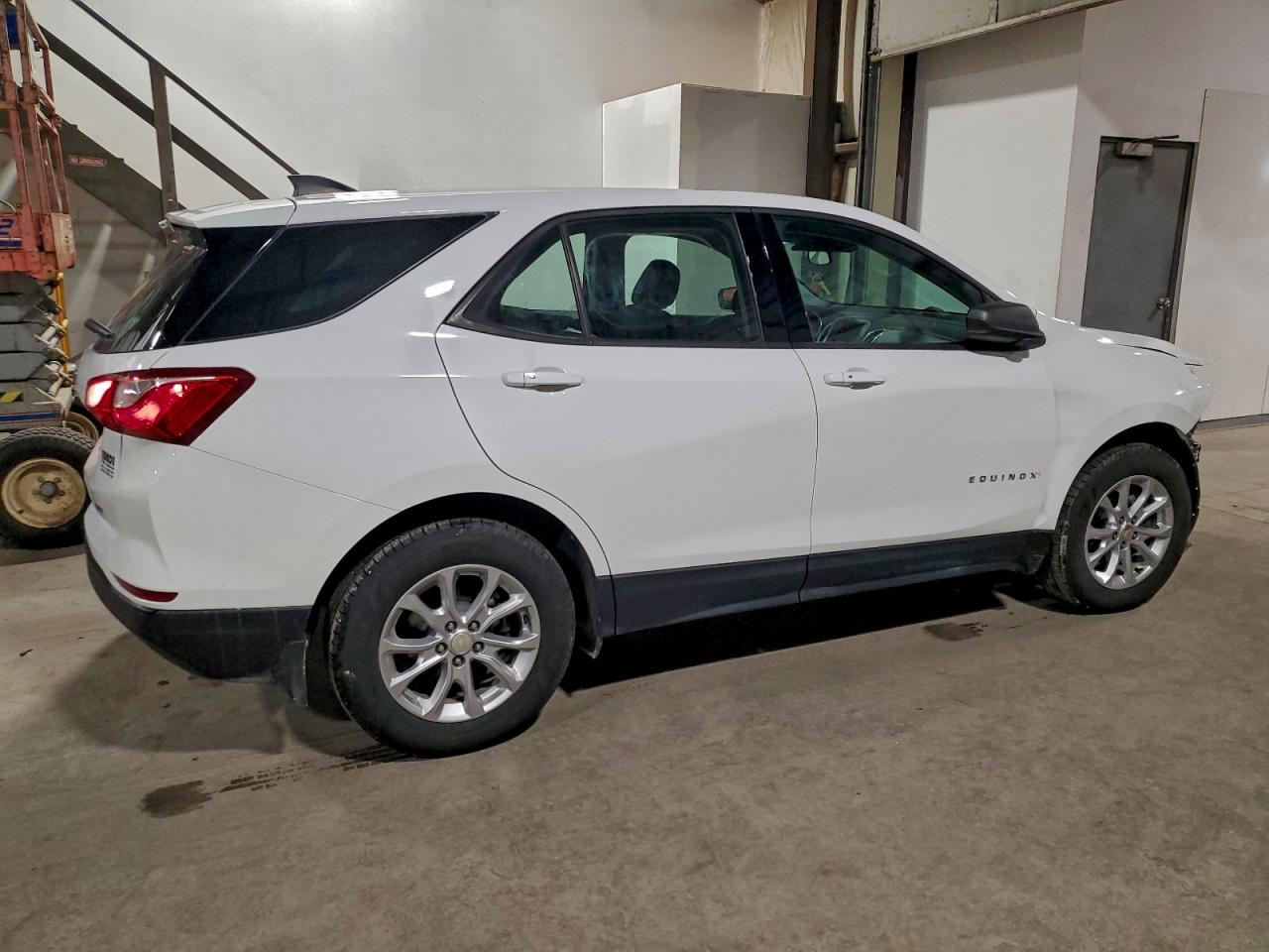 2019 CHEVROLET EQUINOX LS photo 5