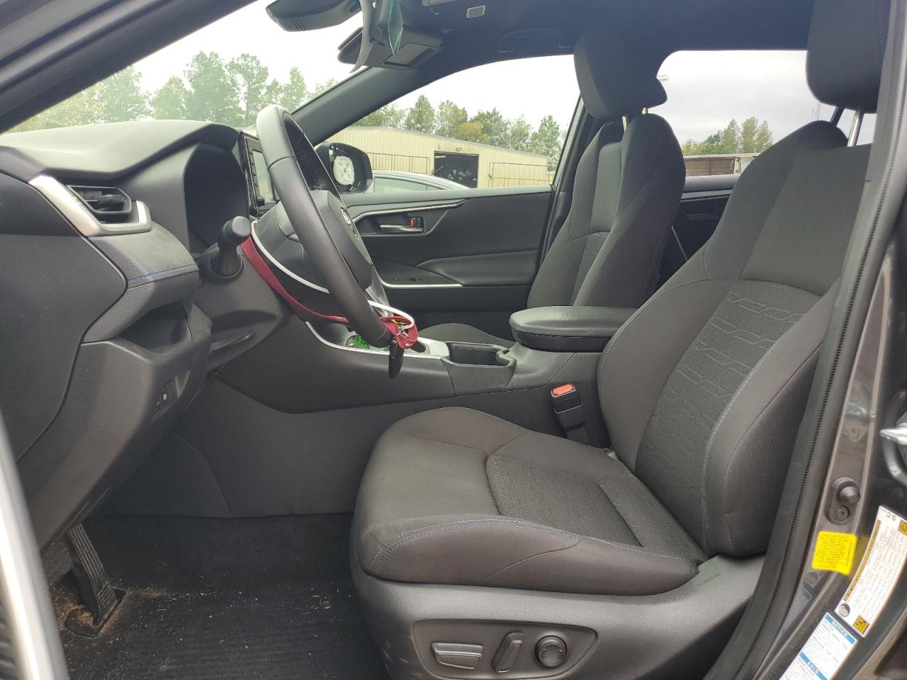 2022 TOYOTA RAV4 SE photo 7