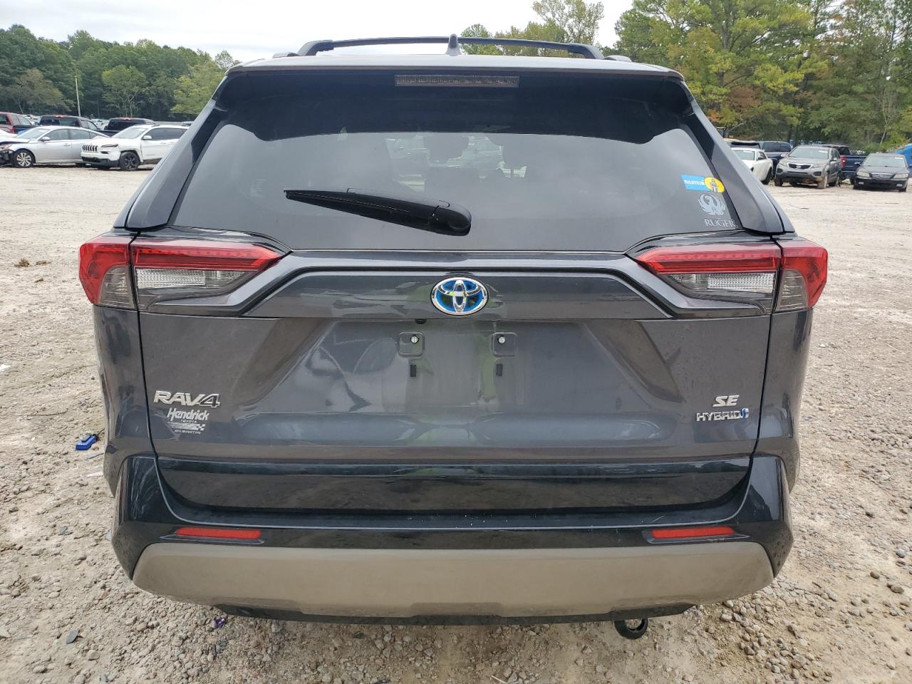 2022 TOYOTA RAV4 SE photo 6