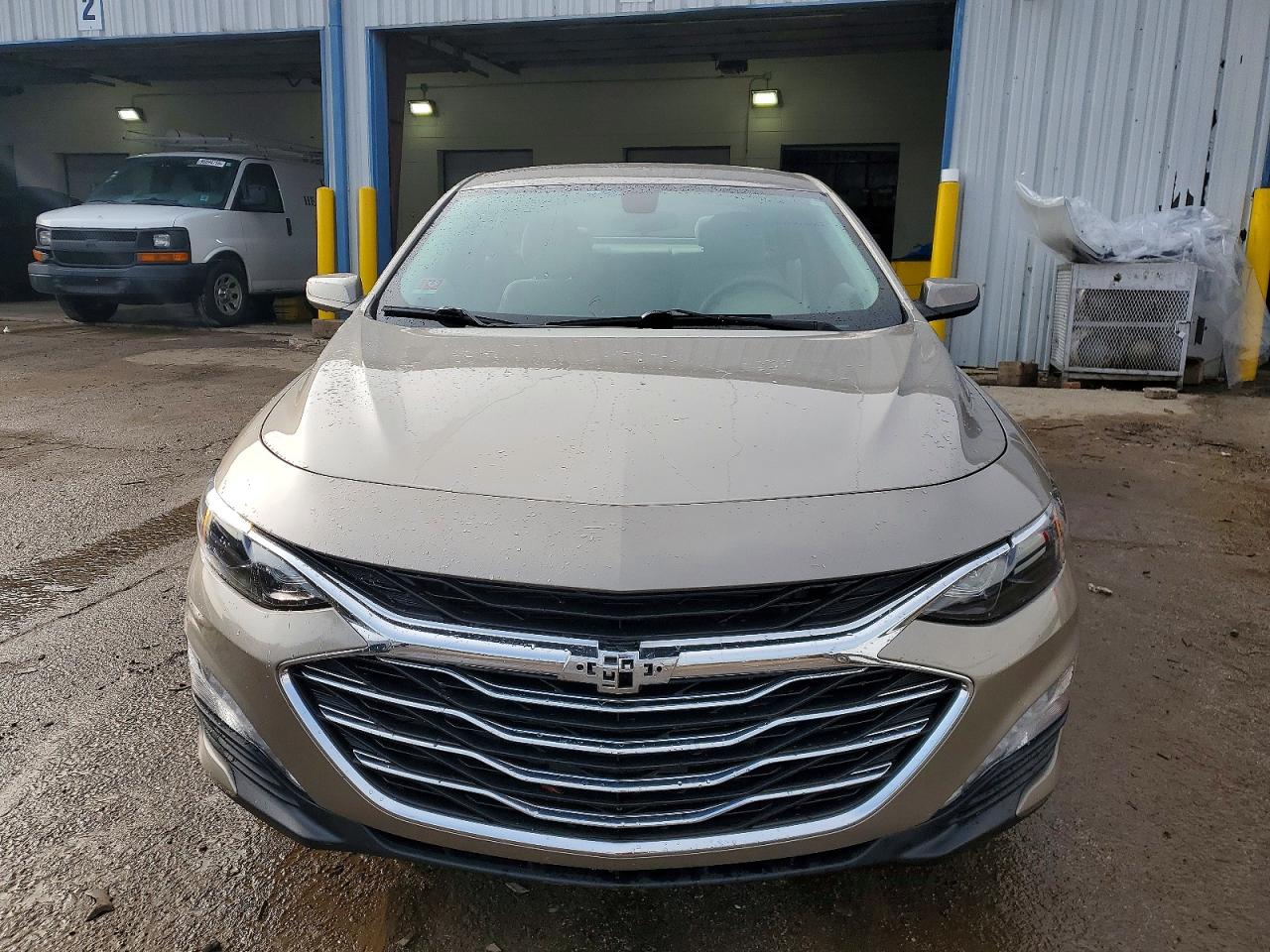 2022 CHEVROLET MALIBU LT photo 5