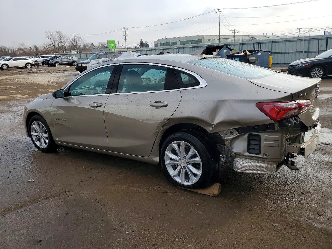 2022 CHEVROLET MALIBU LT photo 2