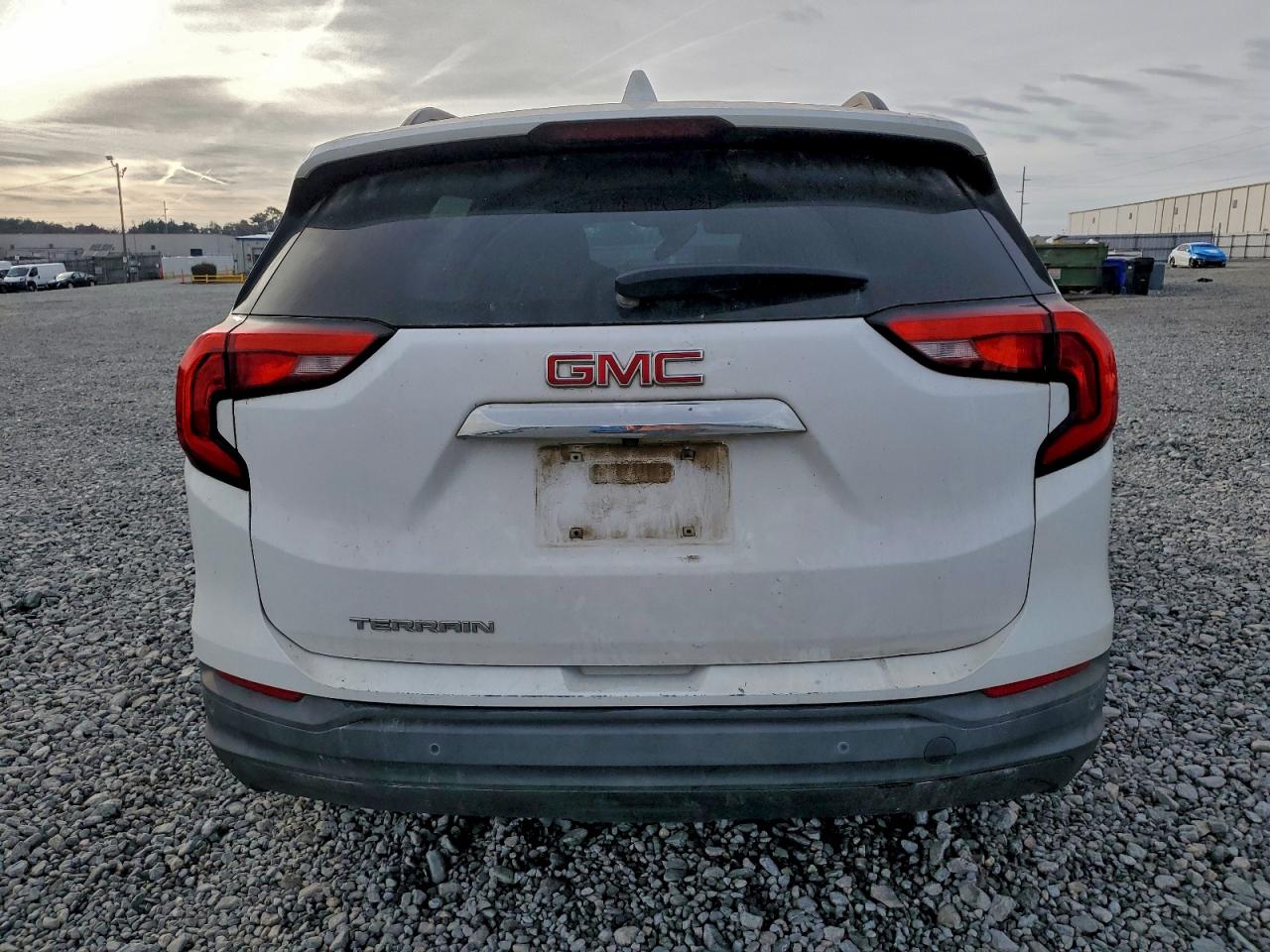 2018 GMC TERRAIN SLE photo 11