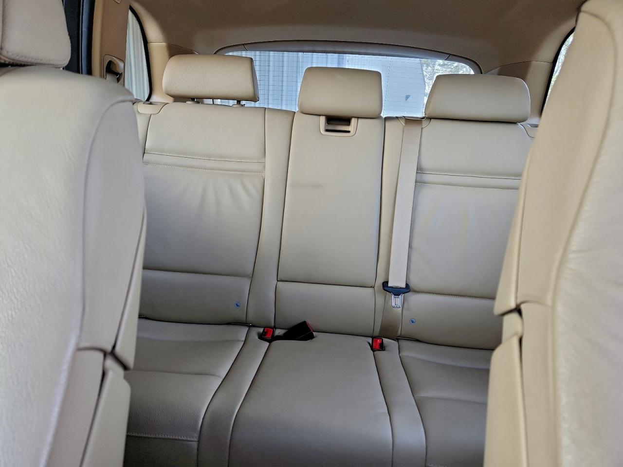 2010 BMW X5 XDRIVE35D photo 19