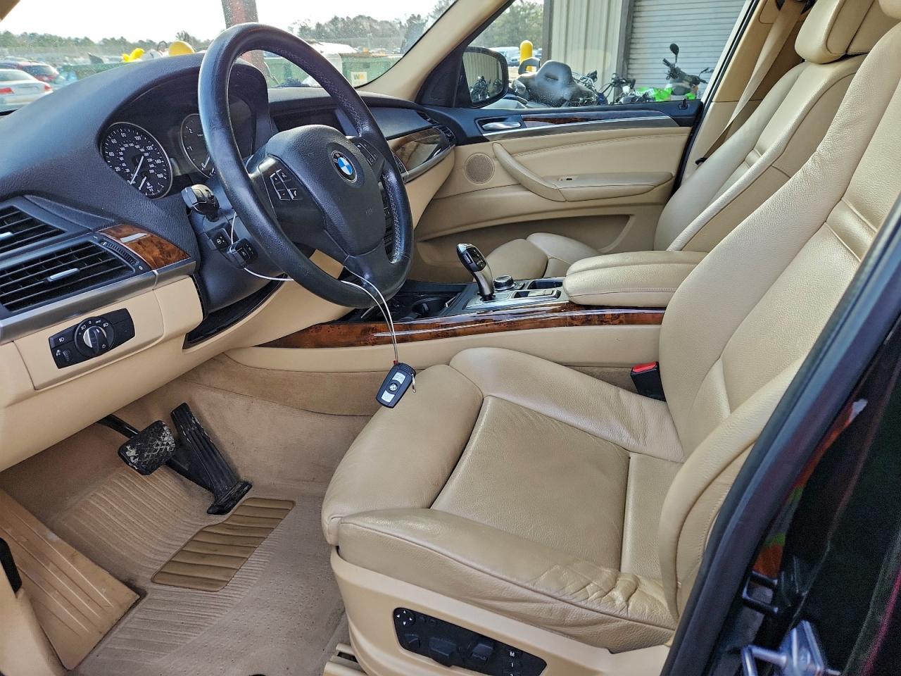 2010 BMW X5 XDRIVE35D photo 13