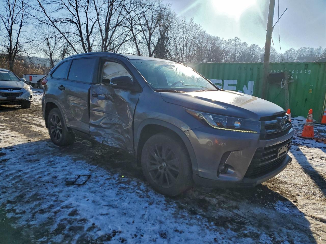 2019 TOYOTA HIGHLANDER SE photo 7