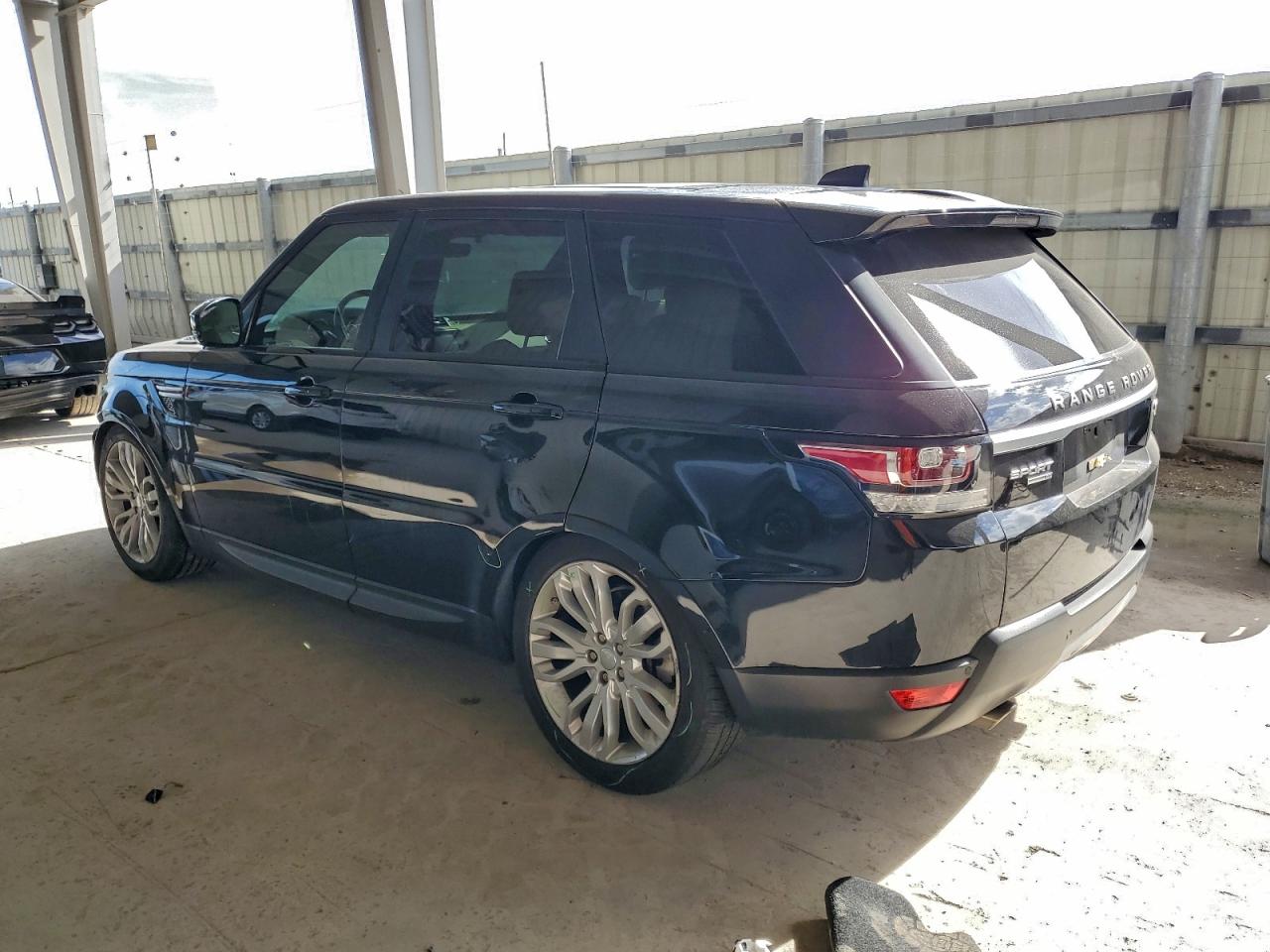 2017 LAND ROVER RANGE ROVER SPORT HSE photo 2