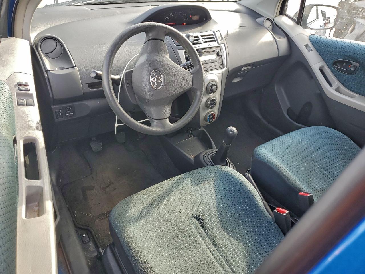 2007 TOYOTA YARIS photo 8