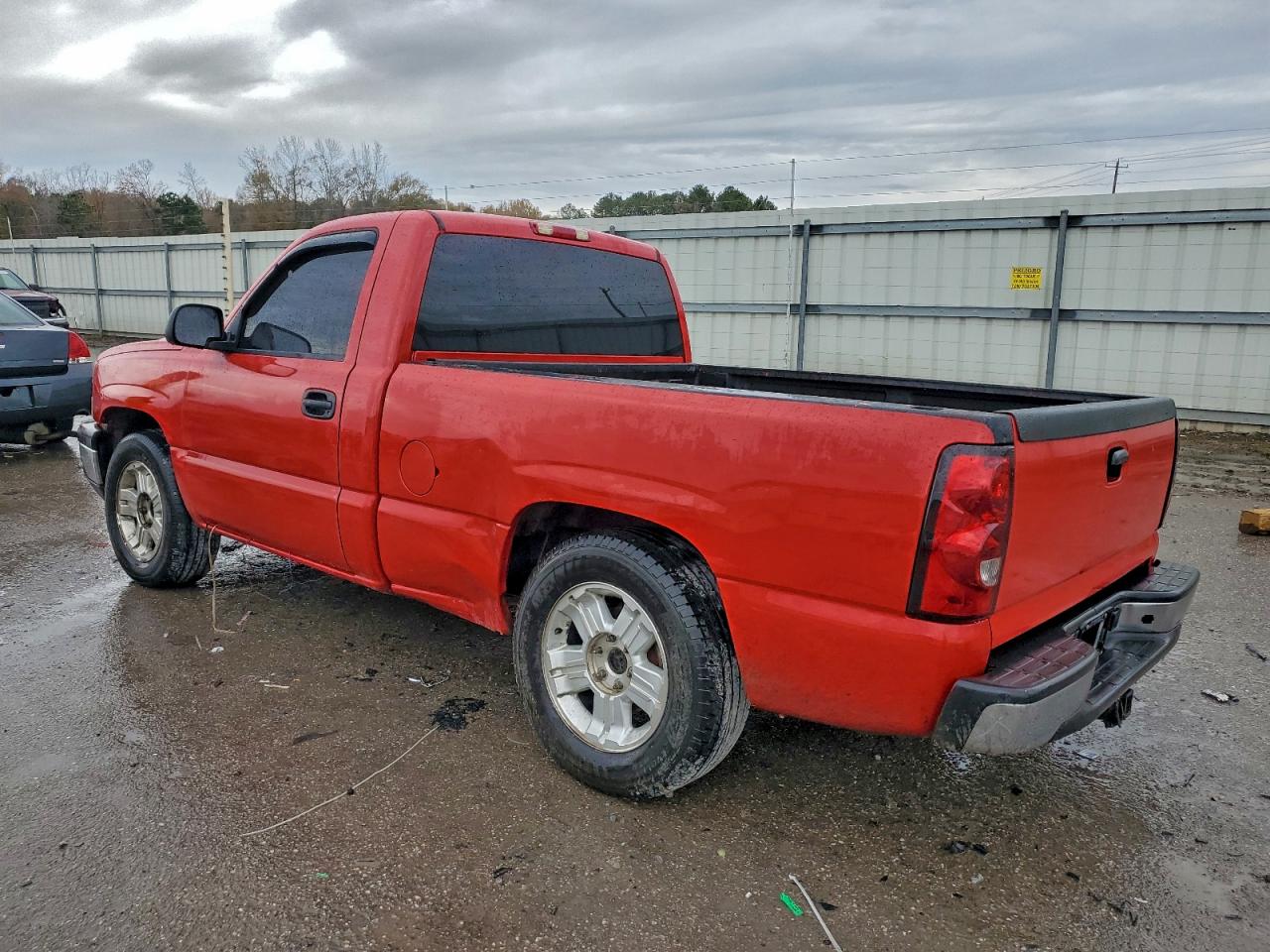 2007 CHEVROLET SILVERADO C1500 CLASSIC photo 3