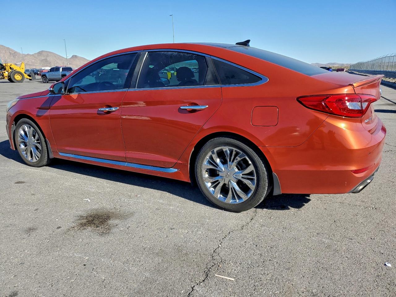 2015 HYUNDAI SONATA SPORT photo 2