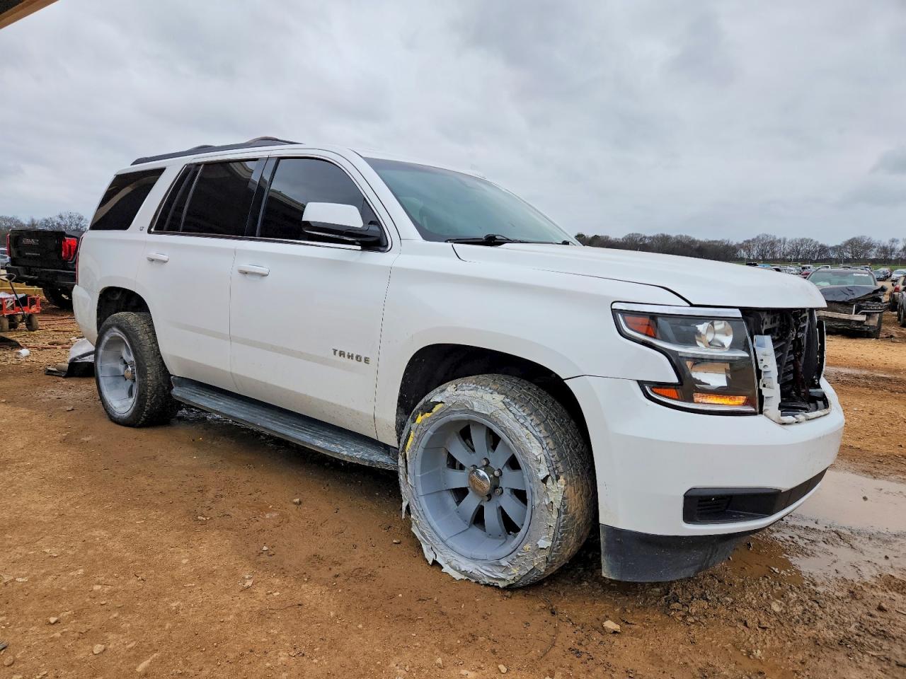 2017 CHEVROLET TAHOE C1500 LT photo 4