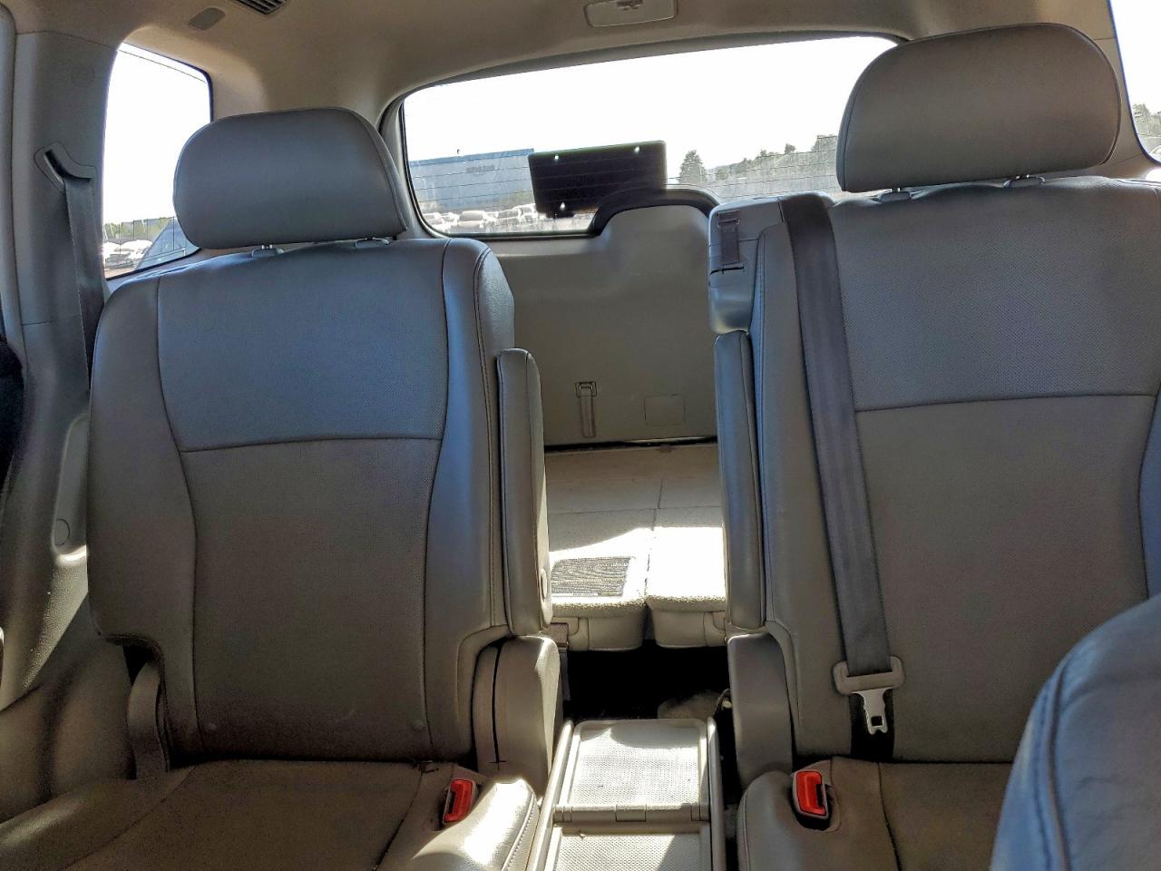 2013 TOYOTA HIGHLANDER LIMITED photo 19