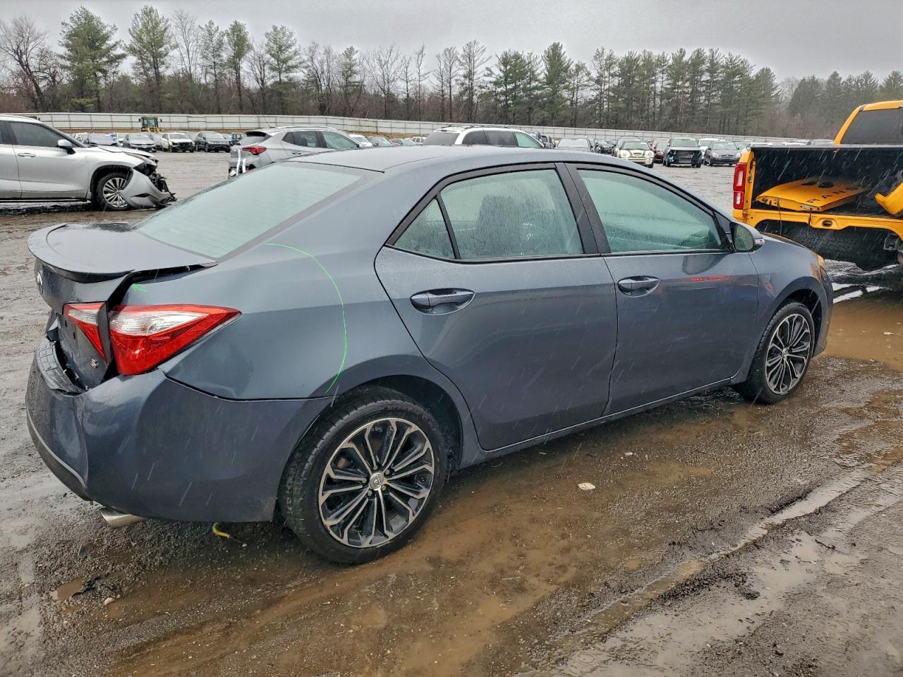 2015 TOYOTA COROLLA L photo 5