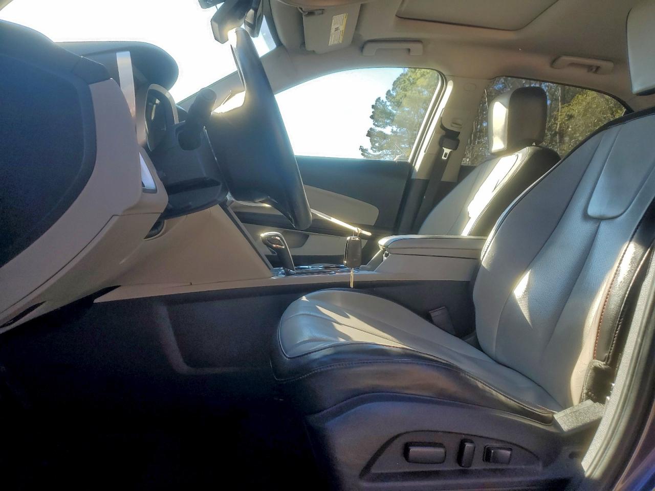 2013 CHEVROLET EQUINOX LT photo 13