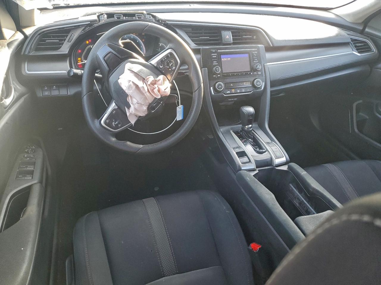 2020 HONDA CIVIC LX photo 22