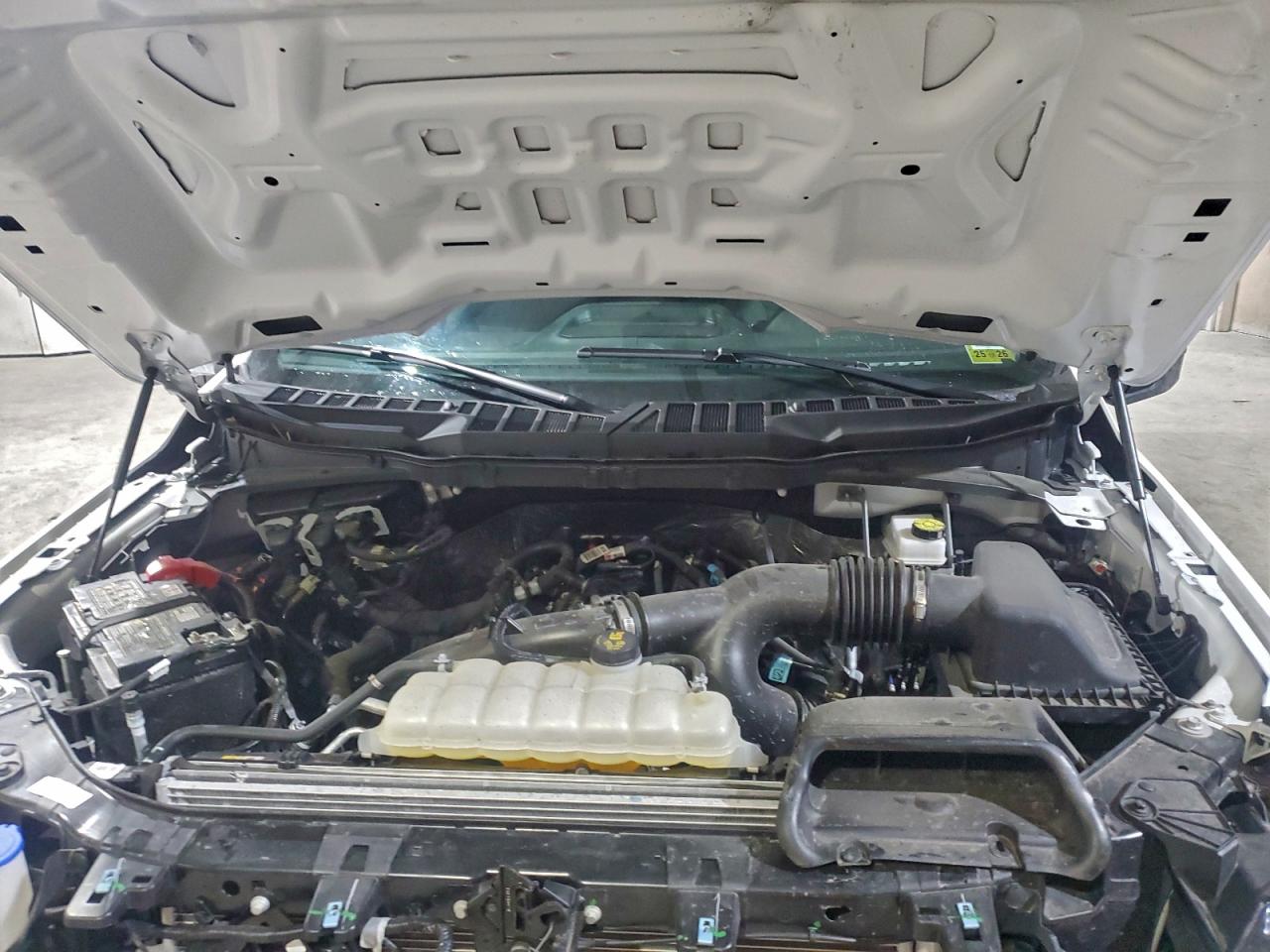 2025 FORD F150 XLT photo 11