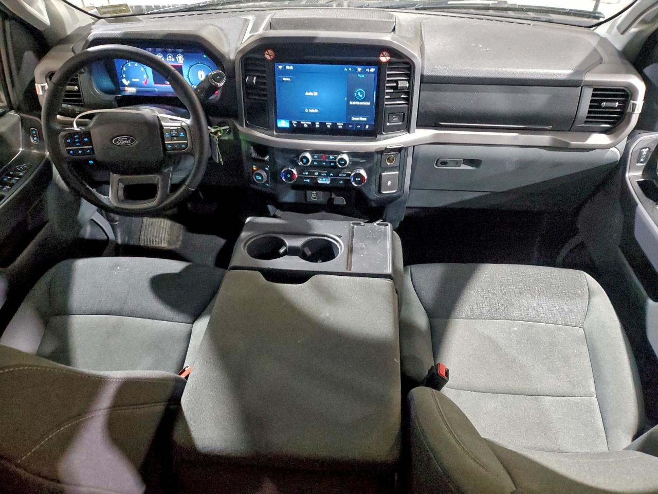 2025 FORD F150 XLT photo 8