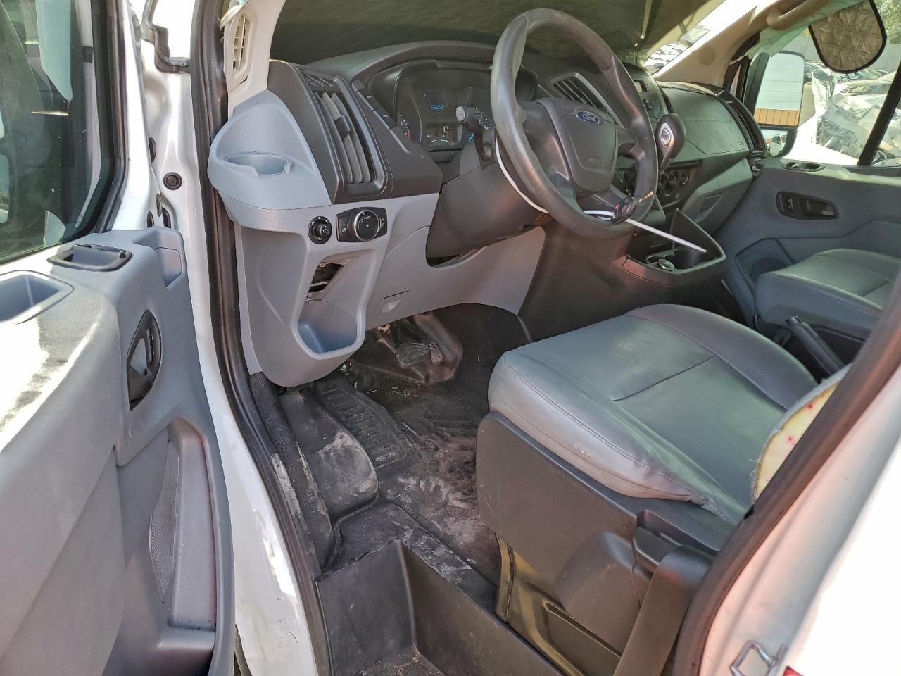 2017 FORD TRANSIT T-150 DELIVERY VAN photo 8