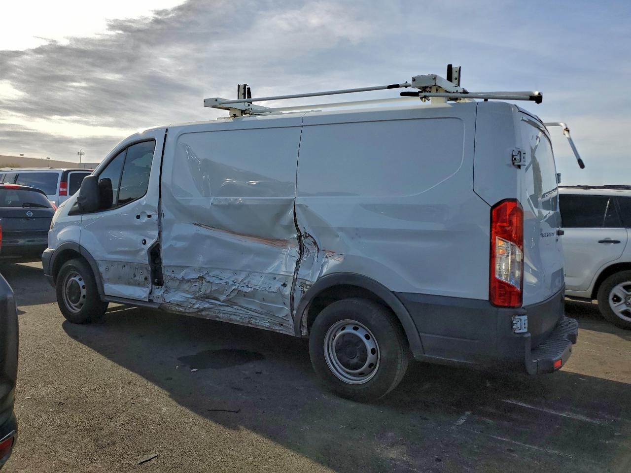 2017 FORD TRANSIT T-150 DELIVERY VAN photo 2