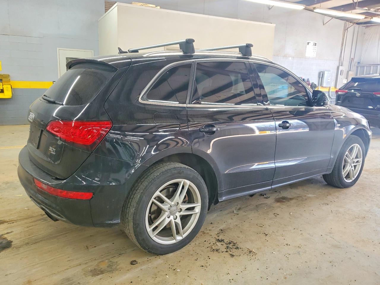 2013 AUDI Q5 PREMIUM PLUS photo 5