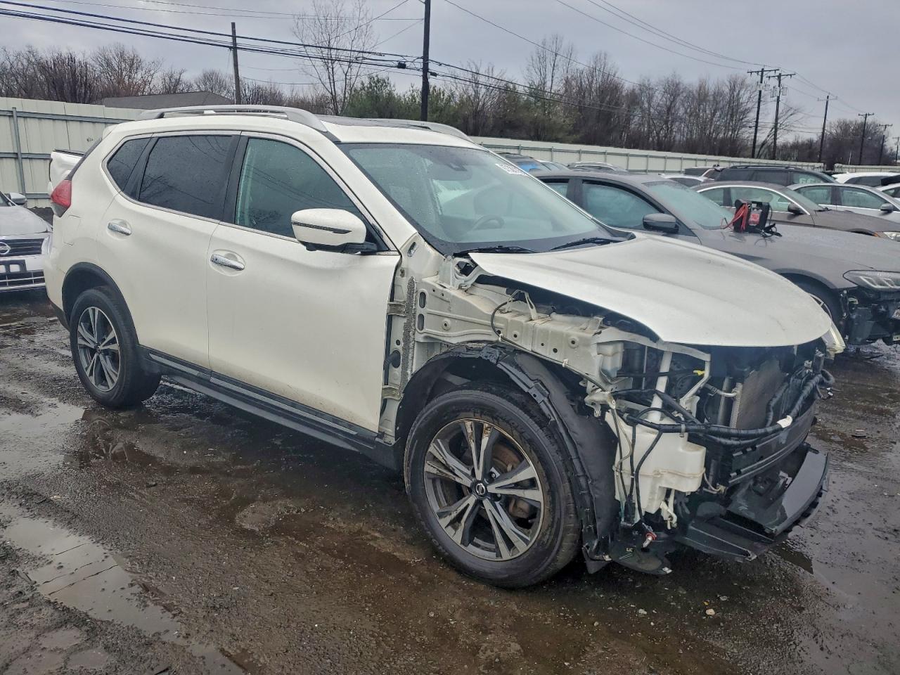2017 NISSAN ROGUE SV photo 4