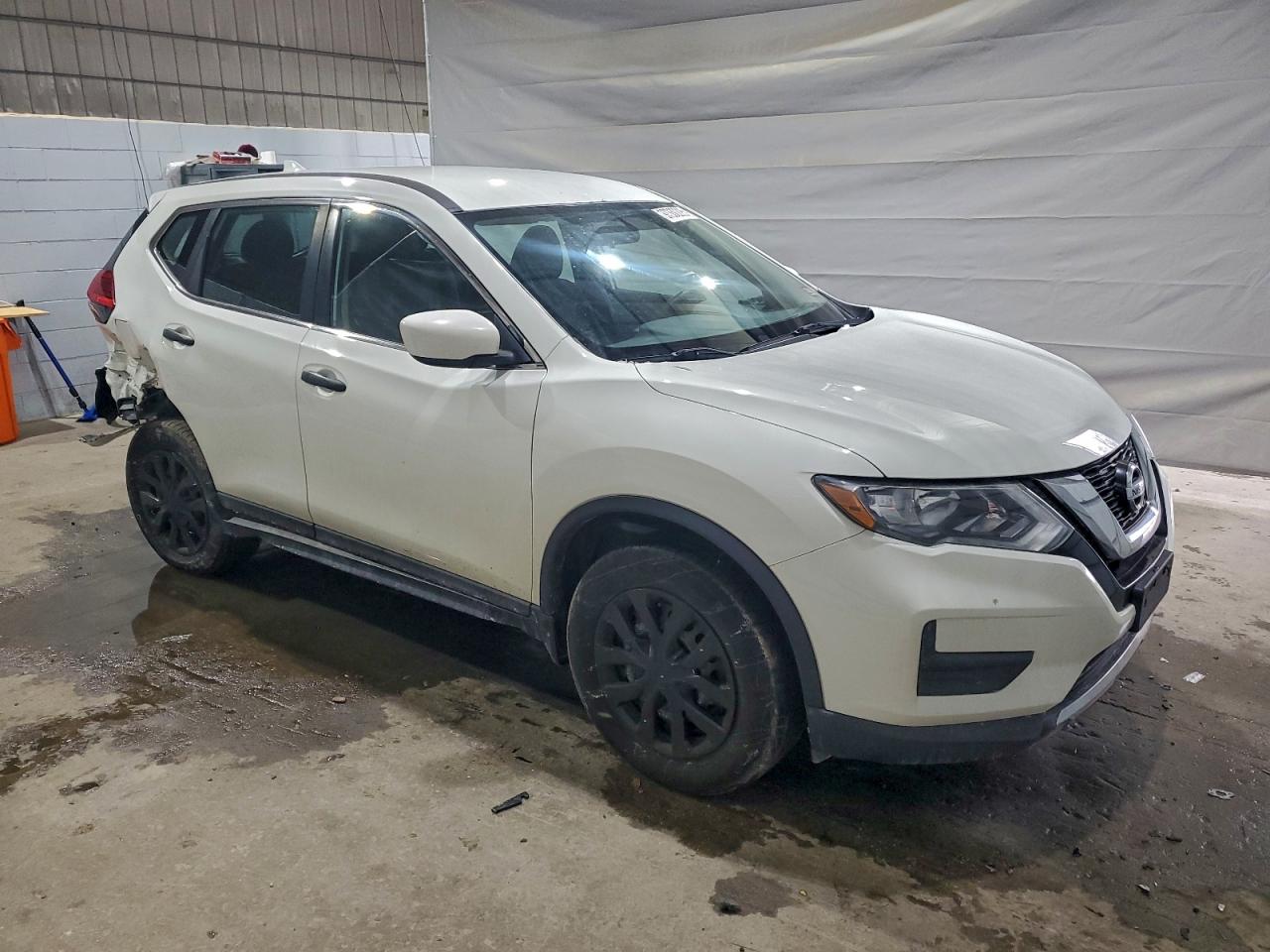 2017 NISSAN ROGUE SV photo 4